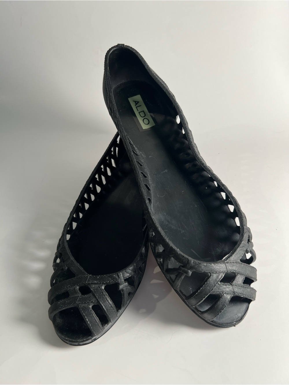 ALDO Black Cutout Peep-Toe Jelly Shoes Size 5